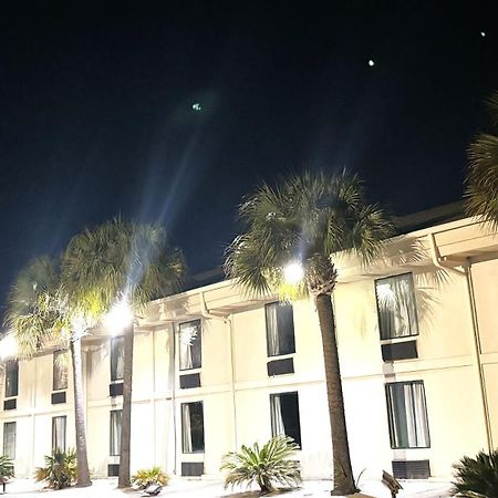 Regency Inn & Suites Pensacola Exterior foto