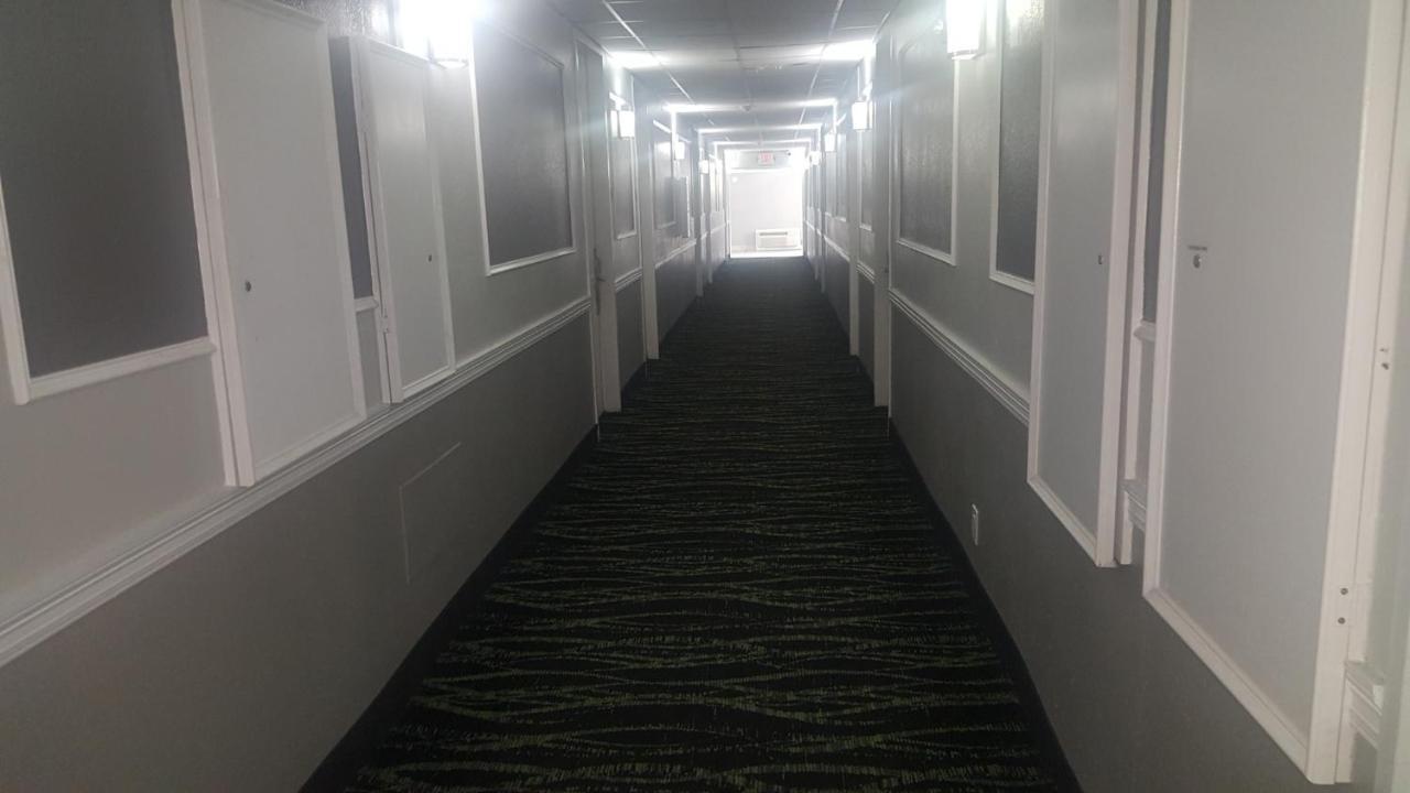 Regency Inn & Suites Pensacola Exterior foto